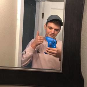 Meet your Posher, Julian